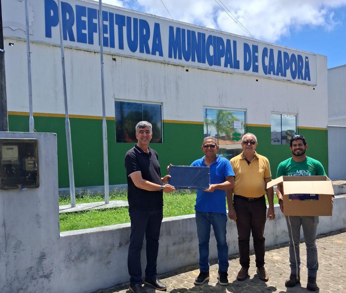 Caaporã recebe primeiro computador recondicionado de programa federal