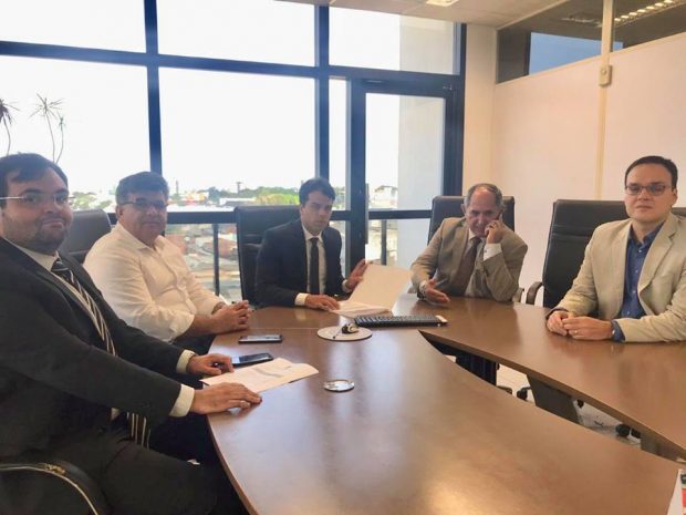 Prefeito de Caaporã assina acordo proposto pelo MPPB para por fim aos lixões do Litoral da Paraíba