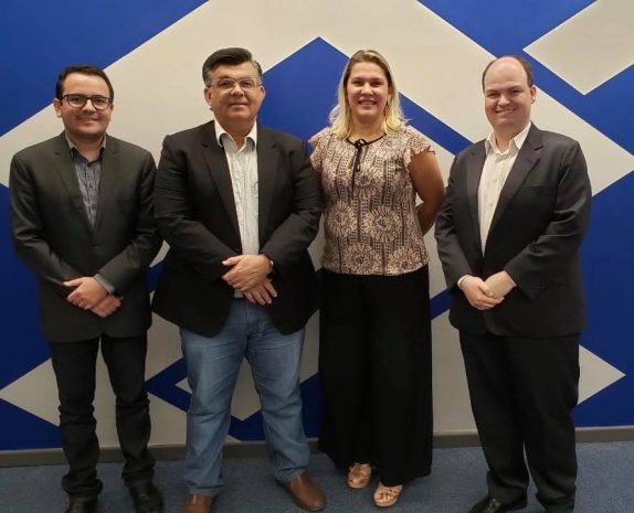 Prefeito de Caaporã trata de reabertura do Banco do Brasil durante reunião com gerência regional