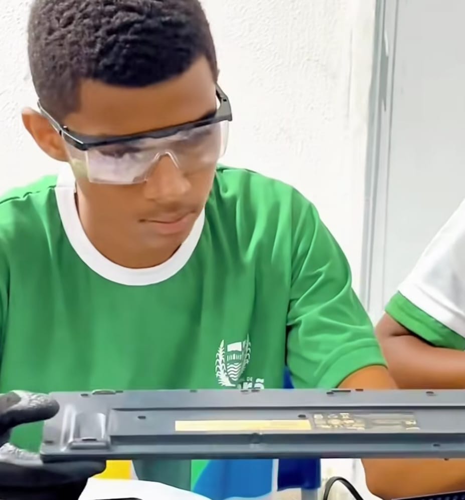 Caravana de Ciência e Tecnologia leva inovação e sustentabilidade à Escola Severina Helena