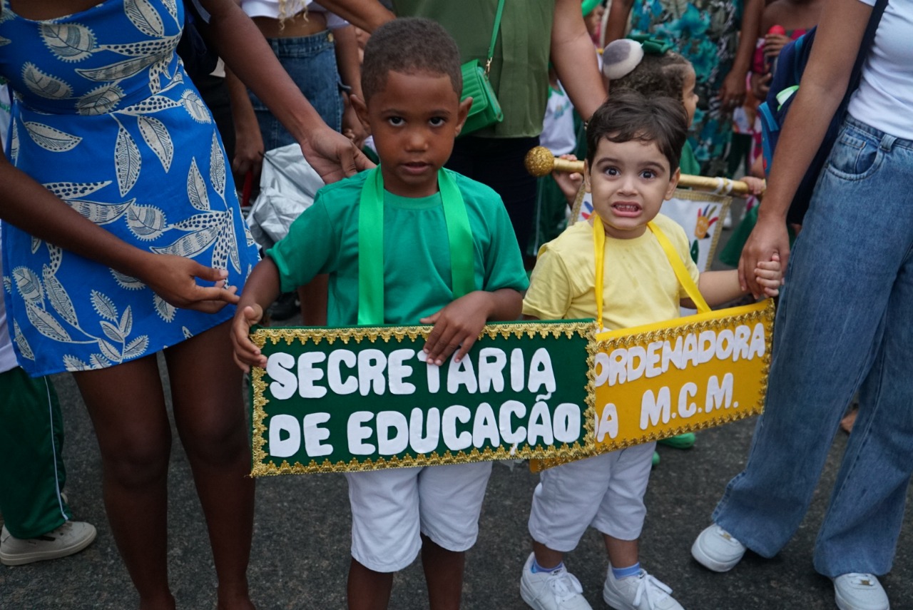 Desfile Cívico reúne escolas, bandas e instituições em Caaporã e Cupissura