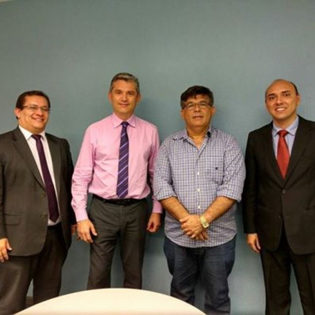 Prefeito se reúne com Superintendência do Banco do Brasil para tentar reabrir Agência em Caaporã