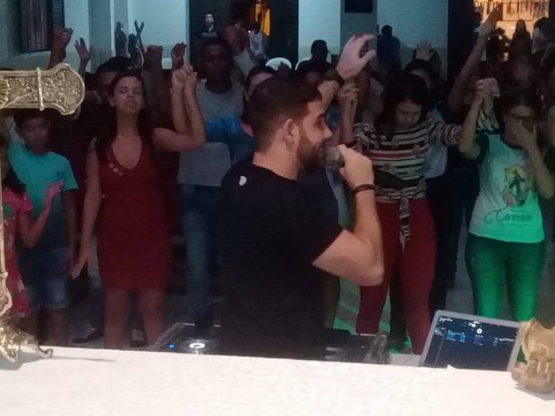 Festa de Nossa Senhora da Conceição em Caaporã tem Missa, procissão e show do DJ católico Roony Moura