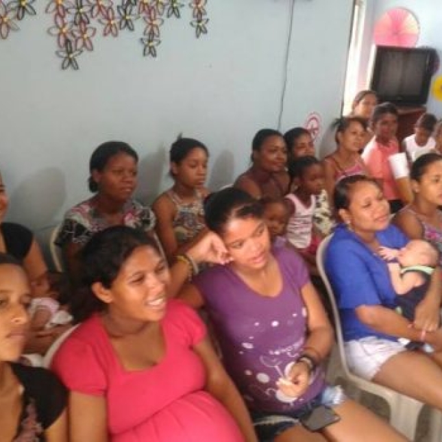 Prefeitura de Caaporã entrega kits de enxovais e fortalece proteção social às famílias