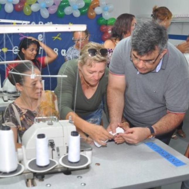 Prefeitura de Caaporã inaugura curso gratuito de corte e costura