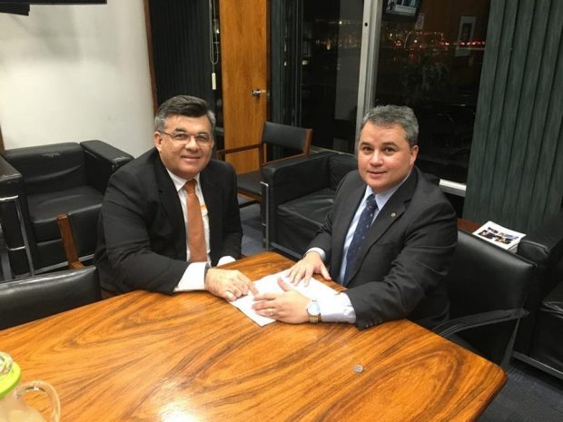 Em Brasília, Prefeito de Caaporã consegue liberação de recursos para Saúde e Infraestrutura