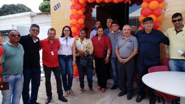 Prefeito de Caaporã participa de inauguração da unidade do Crediamigo em Caaporã